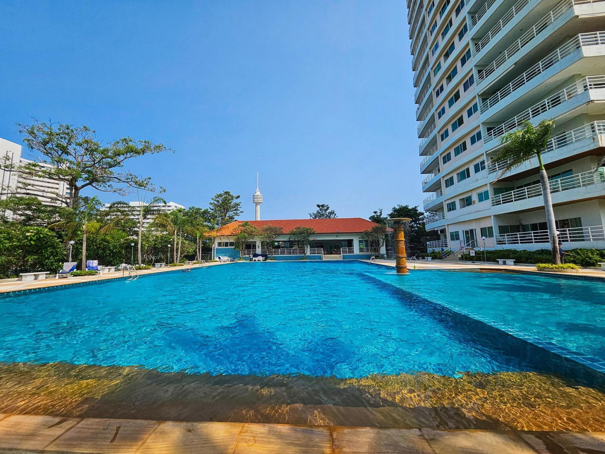 View Talay 5 Jomtien Beachfront Pattaya Ngoại thất bức ảnh
