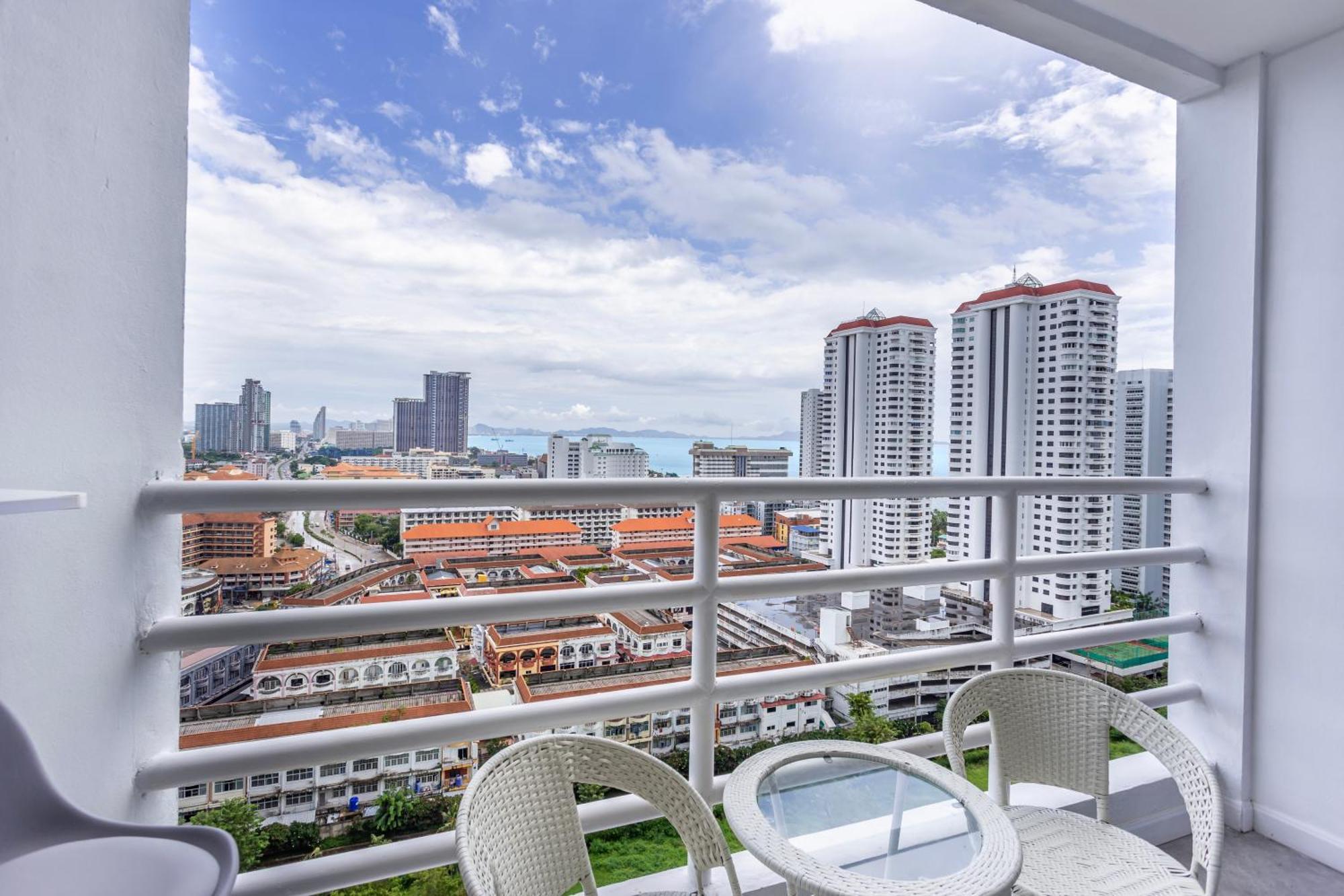 View Talay 5 Jomtien Beachfront Pattaya Ngoại thất bức ảnh